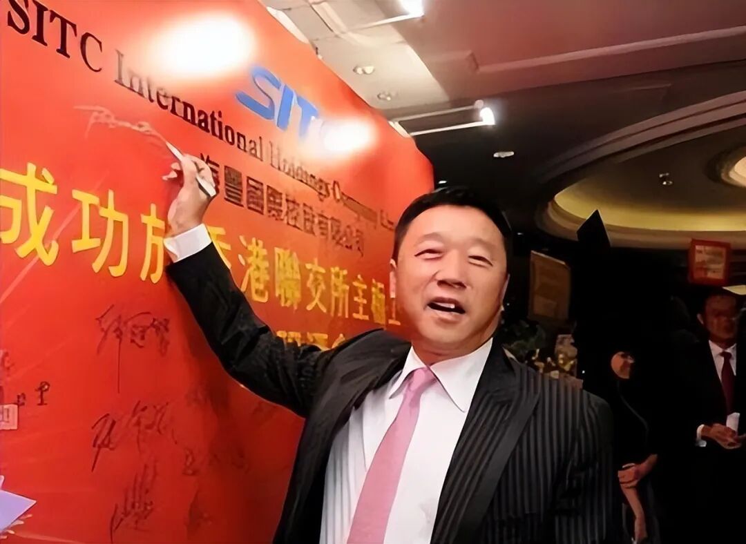 身价225亿!昔日青岛码头搬运工,缔造全球最会赚钱的海运公司!