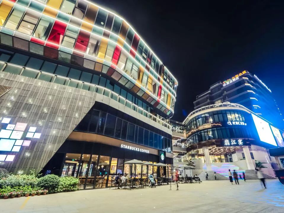 名企走进四大建设·携手共建未来社区专题会"上提及瓜沥七彩小镇,称