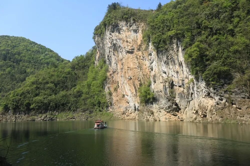 【云上五峰 自在土家】乡村旅游线路仁和坪镇:花样牧场·仁爱之乡