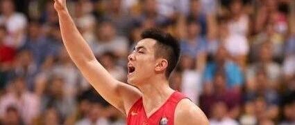 谁说中国球员不会过人？看看赵继伟这记拜佛是如何戏耍对手的！