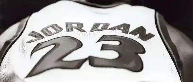 论急停跳投还得是乔丹！