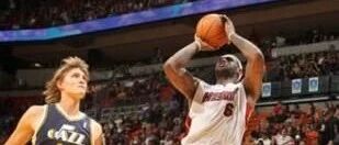 是真是假！？谁还记得詹姆斯这一个投篮视频！！