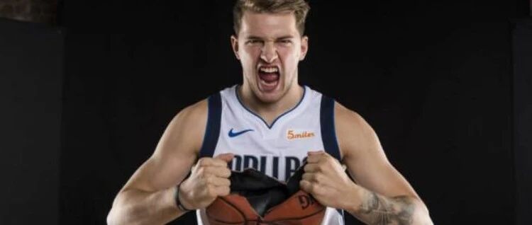 这样做才能在球场上让队友满意！