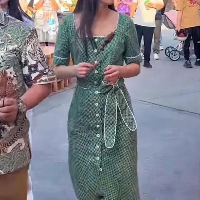 黄圣依逛集市被网友偶遇,原来日常的她都如此有气质!果然是明星