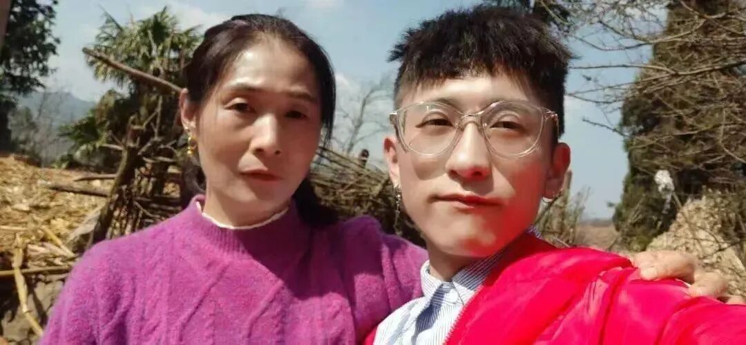 家暴纵火案儿子跟父亲家亲戚断联