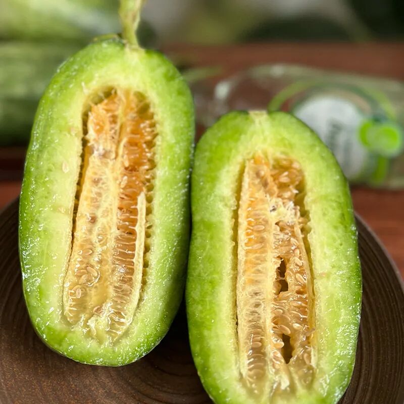 天会酥脆单果重:约 250 g上市时间:2～4 月含糖量:13%马连庄甜瓜产地