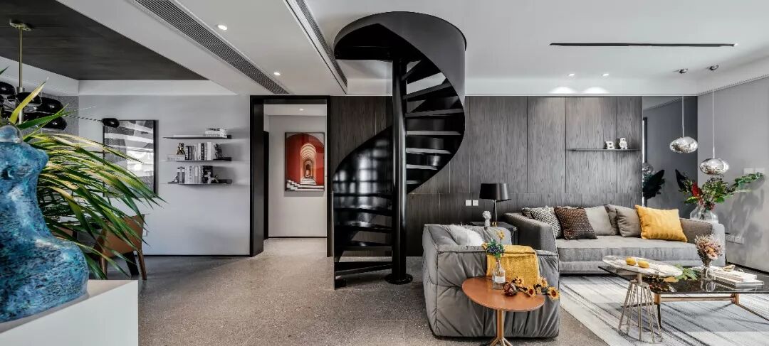 黑、白、灰才是永恒的经典搭配