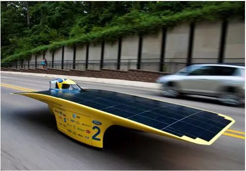 只用太阳能，44辆车要横跨澳大利亚，福特微软同台竞技