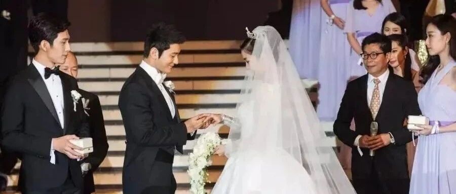 她19岁因琼瑶女郎爆红，嫁入豪门生了两个孩子，可惜她要的婚礼还没等来!