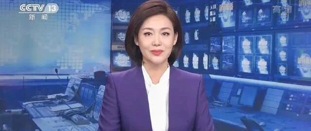 《新闻联播》又上新女主播，颜值亮眼气质突出，非科班出身引广泛关注！