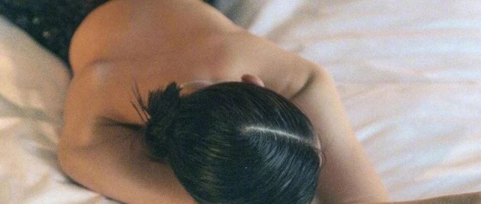 看了女星陪睡视频，中国娱乐圈真的太畸形了