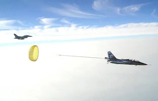 【见多识广】C919身后为何开出一朵伞花？关键时刻保命，让国产飞机更安全的图6