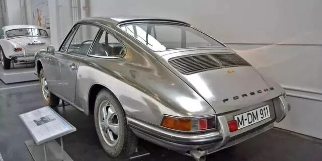 【材料选择】耐用还不生锈的不锈钢为什么汽车厂家都不爱用,仅仅是因为太贵?的图2