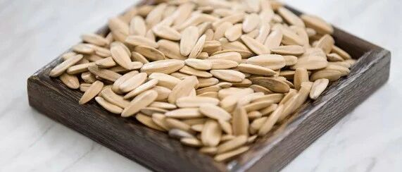 退休夫妻同时患癌，还是中晚期！俩人每天都要吃一斤这种国人最爱零食……