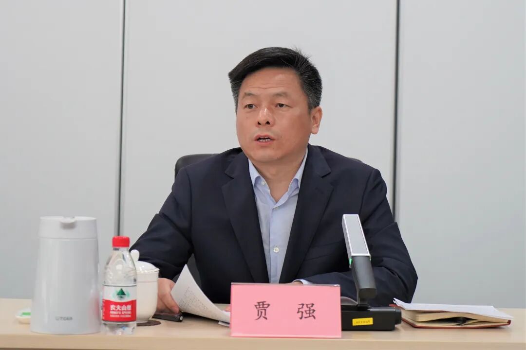 党委书记,董事长马胜利讲话,总经理贾强主持,副总经理孔