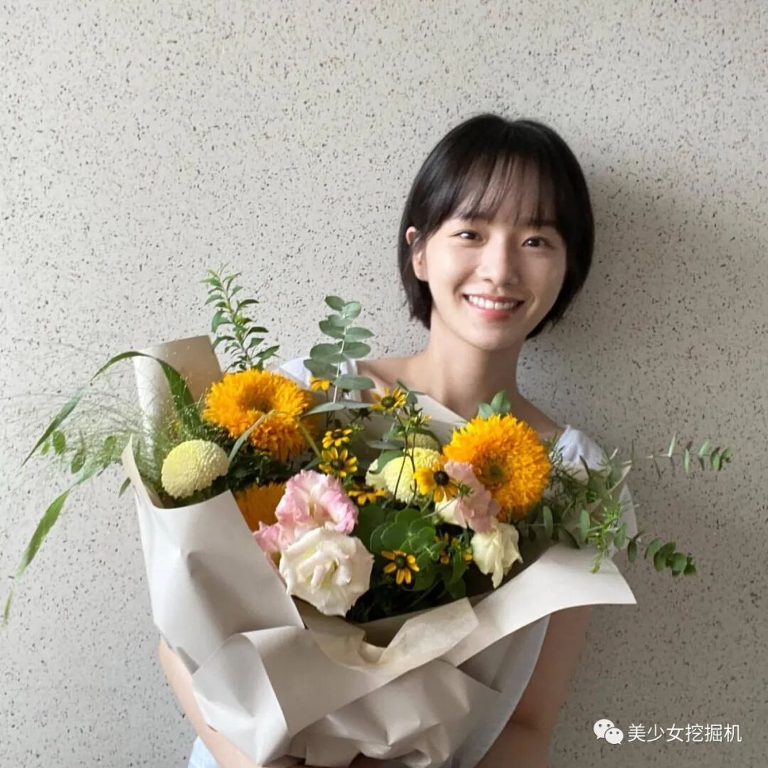 【美女】又一混血芭比颜踏进娱乐圈见光死？（组图） - 25