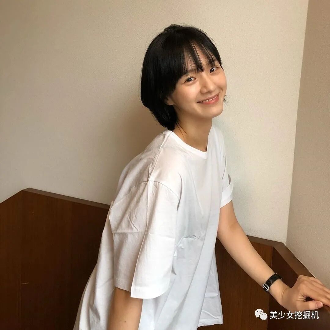 【美女】又一混血芭比颜踏进娱乐圈见光死？（组图） - 19