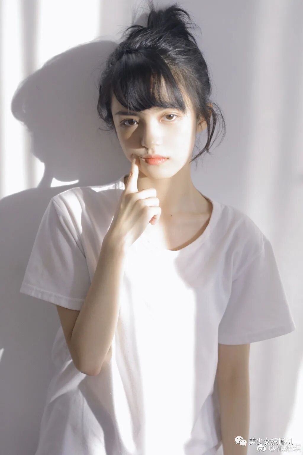 【美女】又一混血芭比颜踏进娱乐圈见光死？（组图） - 42