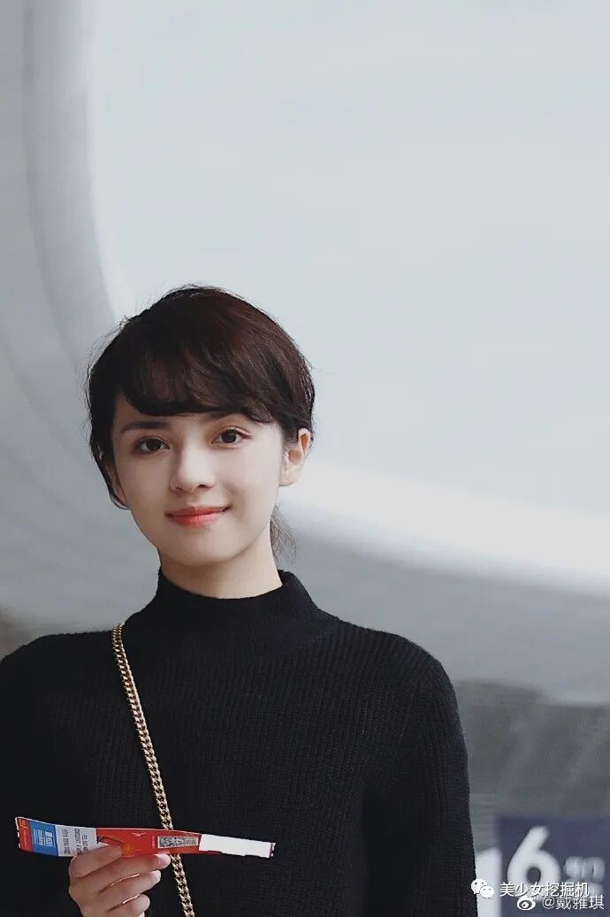 【美女】又一混血芭比颜踏进娱乐圈见光死？（组图） - 44