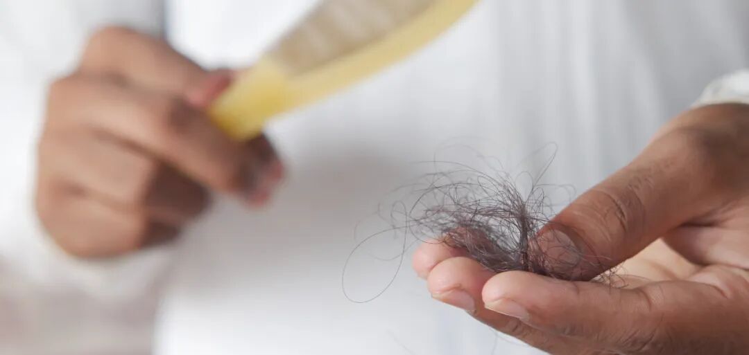 生完孩子老10岁？腰痛、脱发、睡不好，很多人都是因为……