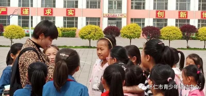 百闻不如一见：科技教育进校园系列活动——怀仁市青少年活动中心