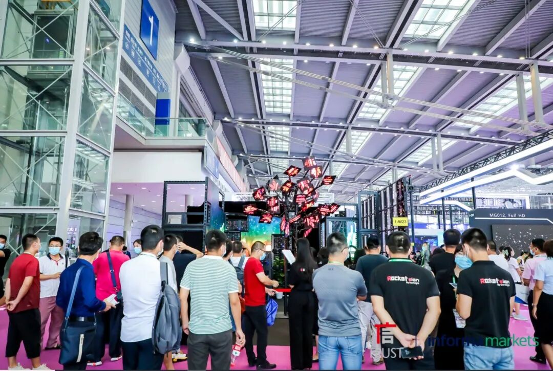 LED CHINA今天开幕了，躁起来！(图2)