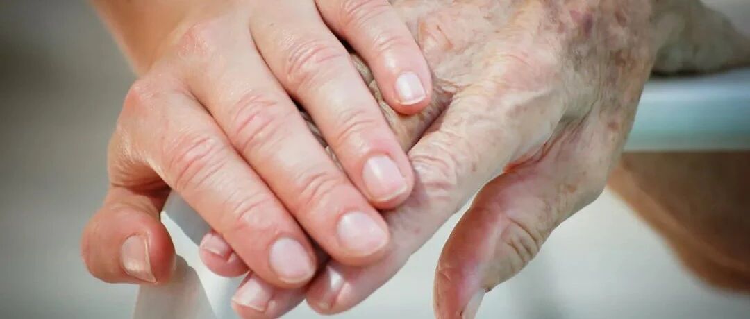 手抖就是得了帕金森病吗？