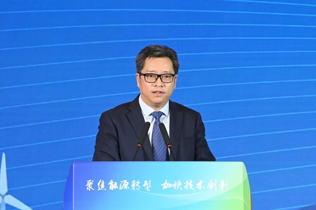 董梁表示省国信集团始终坚定扛起省属能源保供主力军责任,并持续加快