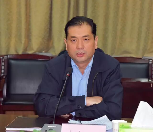 奎屯市委副书记,市长赛力克·马哈提主持学习.