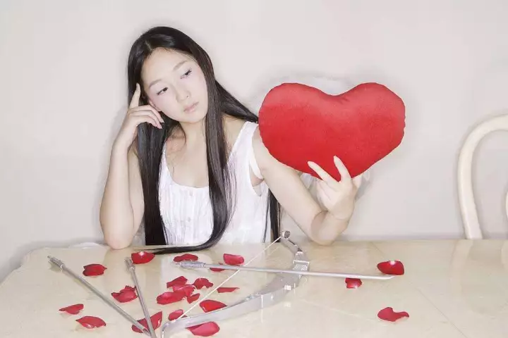 别让渣男家里红旗不倒,外面彩旗还飘飘! 别让渣男家里红旗不倒,外面彩旗还飘飘!