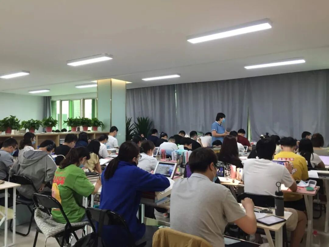 经历英文_英文经历可数吗_英文经历怎么说