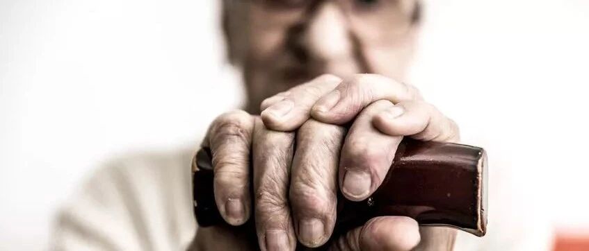 症状出现前20年发现阿尔茨海默病！突破性血检有望变革疾病诊断和药物开发