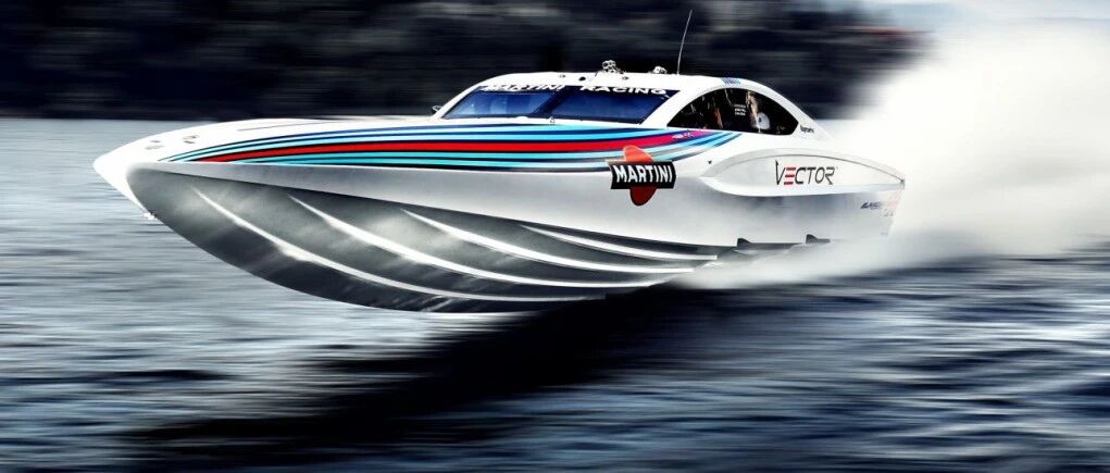 新一轮出海大战：有产品月流水暴涨8倍，近10款头部游戏刷新记录