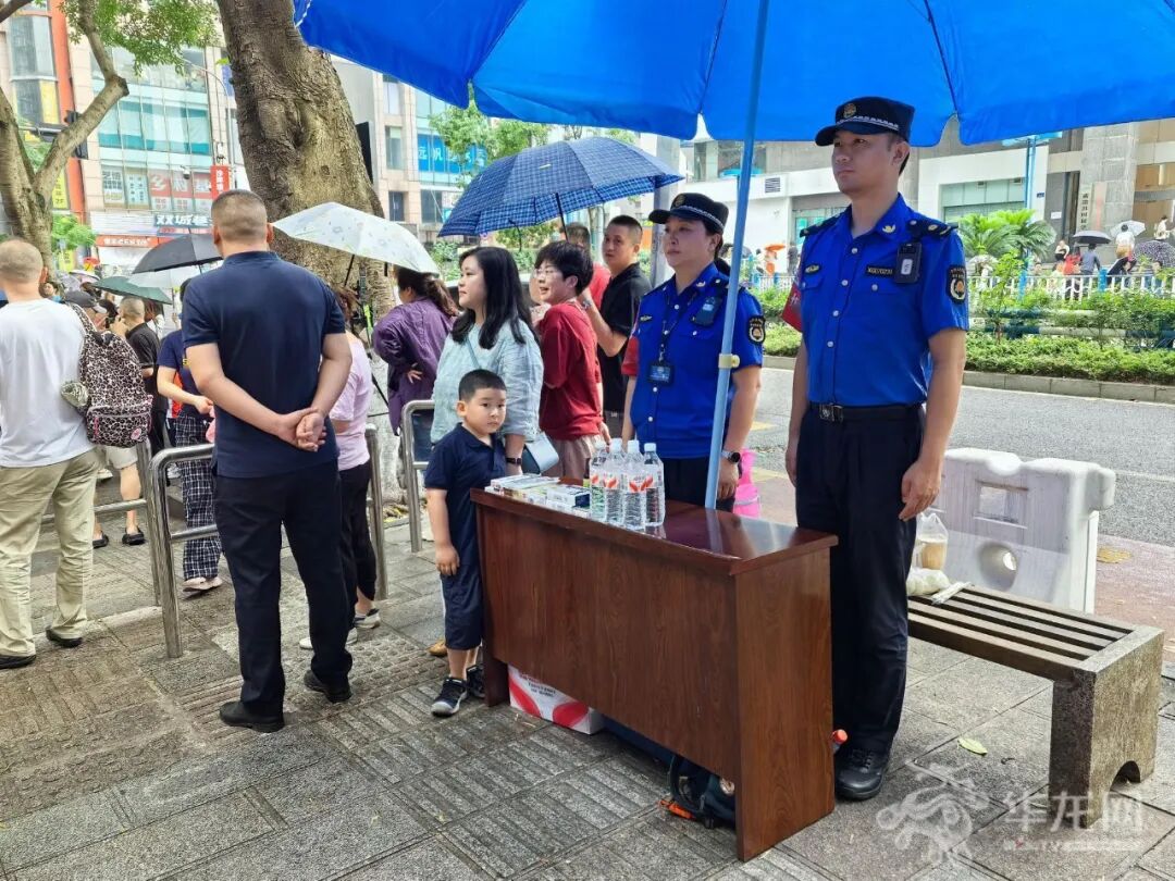 09——沙坪坝区城市管理综合行政执法支队在沙坪坝区重庆一中考点设置护考点。