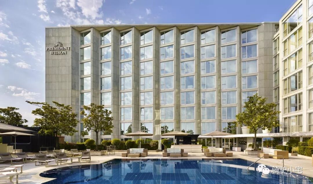 帆船酒店里面_帆船酒店住一晚要多少人民币_帆船酒店一晚上多少钱