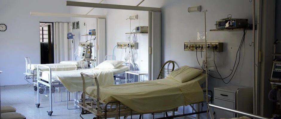 医院取一根棉签一百元，患者暴怒！事实是…