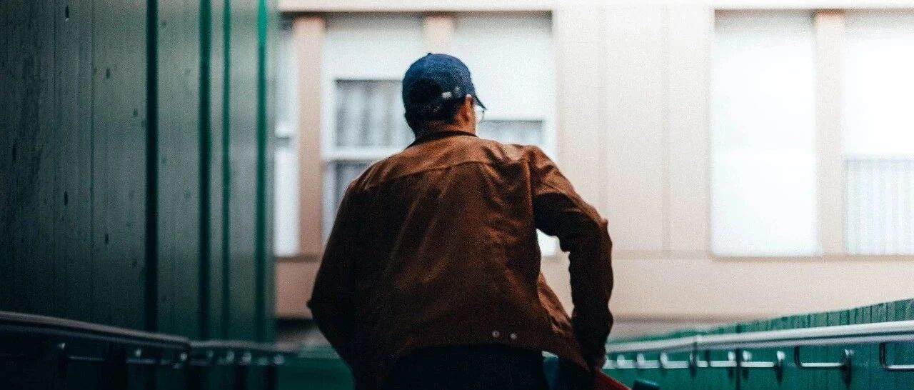 厉害了！32岁清华毕业生继承300亿家产，姐姐曾是江苏女首富