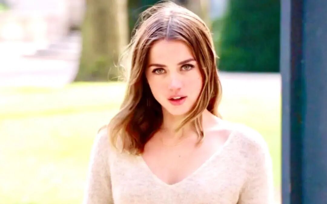 在演艺道路上,安娜61德61阿玛斯用她的美丽,才华