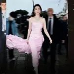 为什么明星的出圈神图多在撑伞
