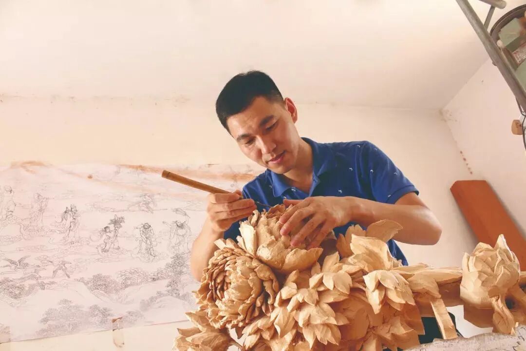 你好木雕城之大师蒋武进 | 一把刻刀,与时空对话 - 浙江东阳中国木雕