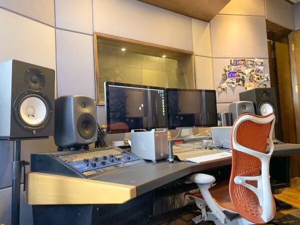 【荒野行动透视锁血飞天挂免费】辐射岛中文安卓版