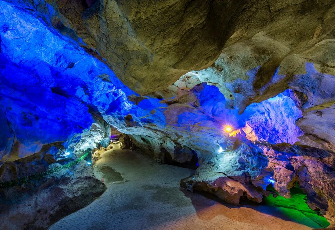 年卡直通车遇见粉黛乱子草金龙洞地下河峰林晓镇洞天仙境一日游本周日