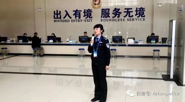 市局党委委员,政治部主任王芳出席活动并致辞.