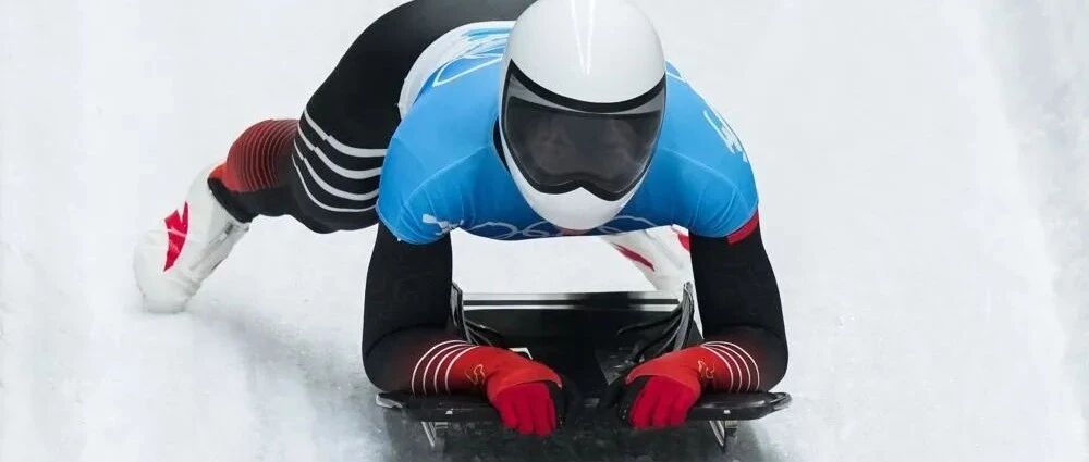 风驰电掣穿越“雪游龙”——玩转勇敢者游戏 闫文港实现突破