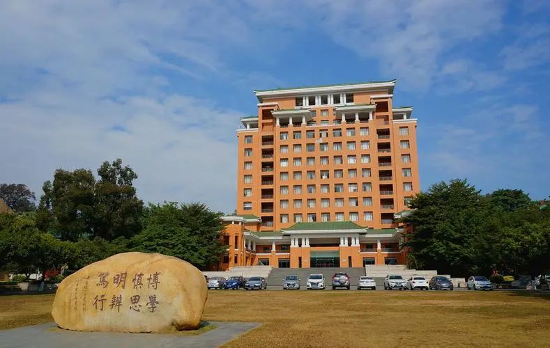 广州有哪些学校_广州学校有哪些大学排名_广州学校有哪些职校中职