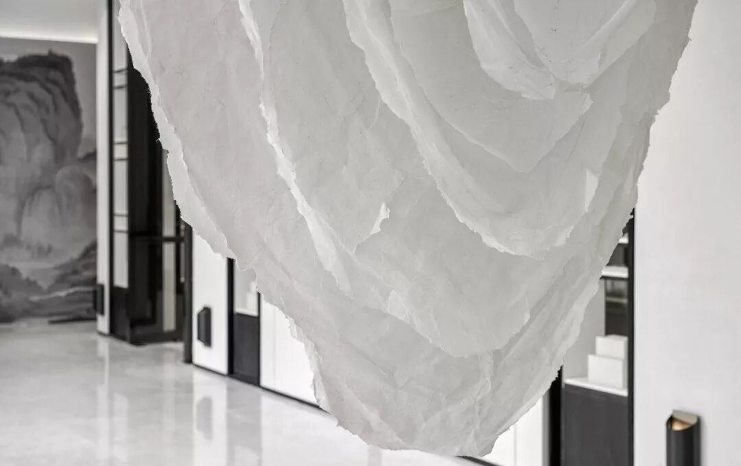 极致白意境，泼墨水云间