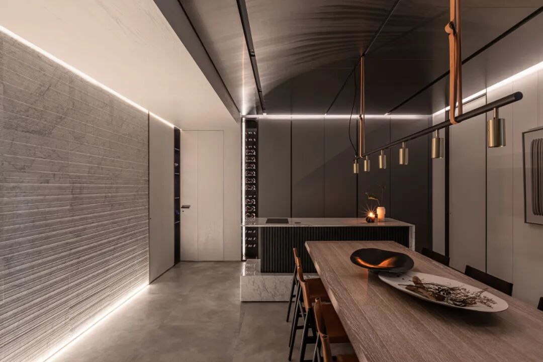 台式极简,很有范儿!