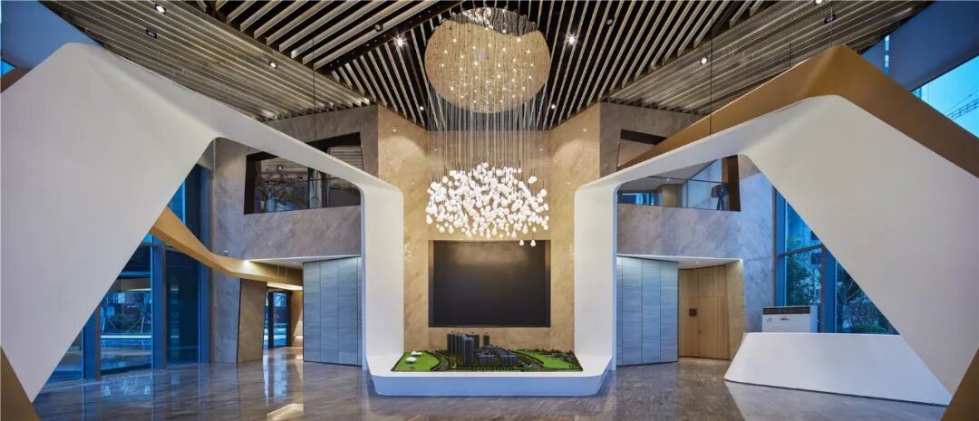 几何线性扭转空间，演绎时尚律动人文气息！