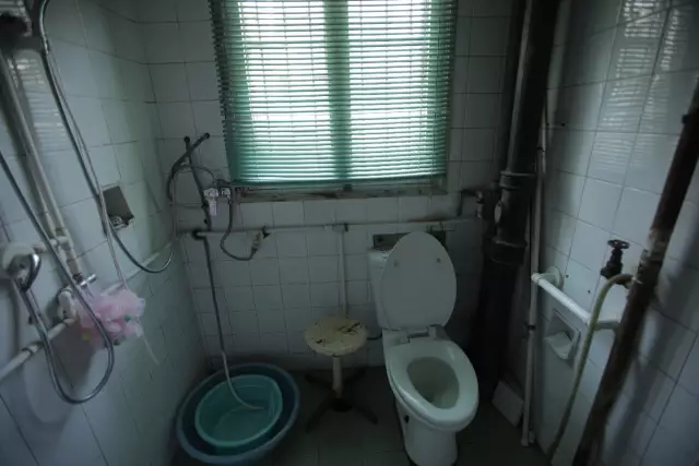 《梦想改造家》的日本“神之手”，用完美改造拯救了这对中国病患母子