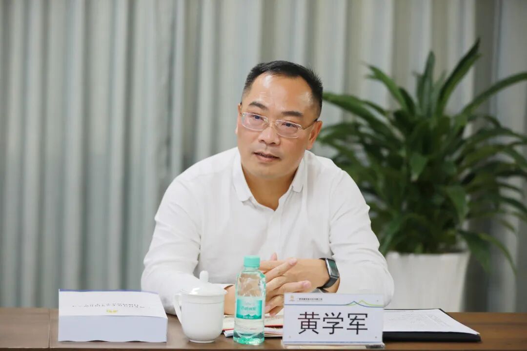 黄学军在会上讲话黄学军就环保水务集团的发展提出了四点具体要求:一